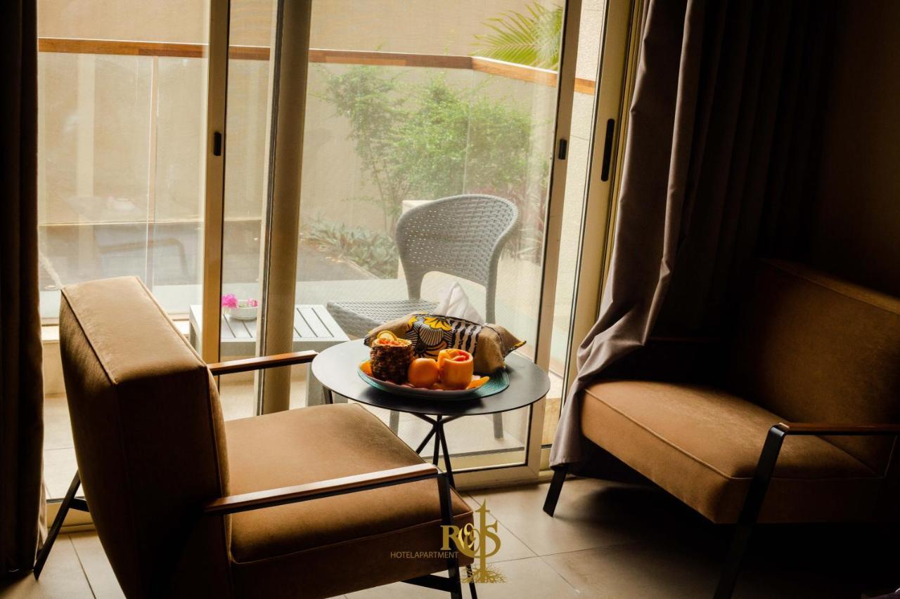 Roots Hotel Apartments Abidżan Zewnętrze zdjęcie