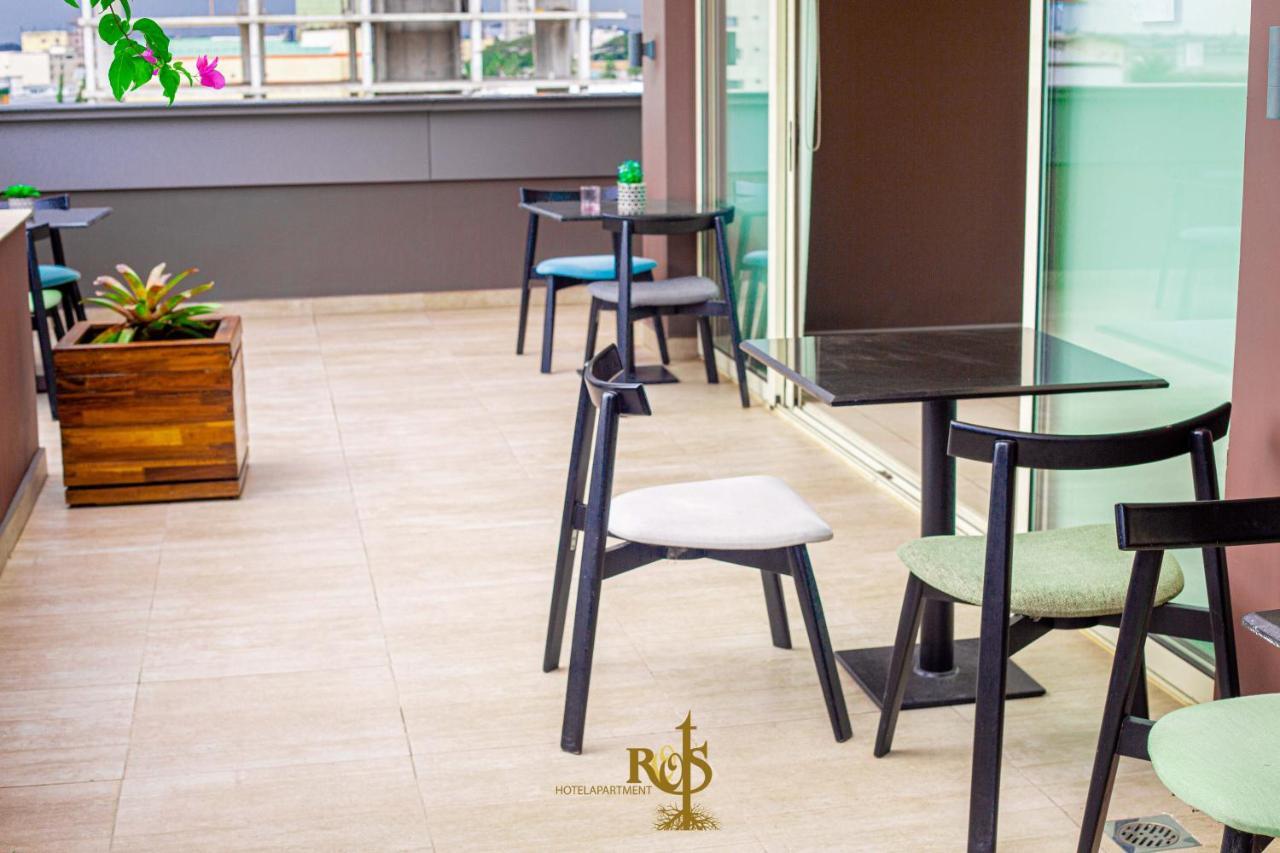 Roots Hotel Apartments Abidżan Zewnętrze zdjęcie