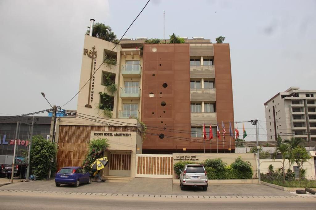 Roots Hotel Apartments Abidżan Zewnętrze zdjęcie