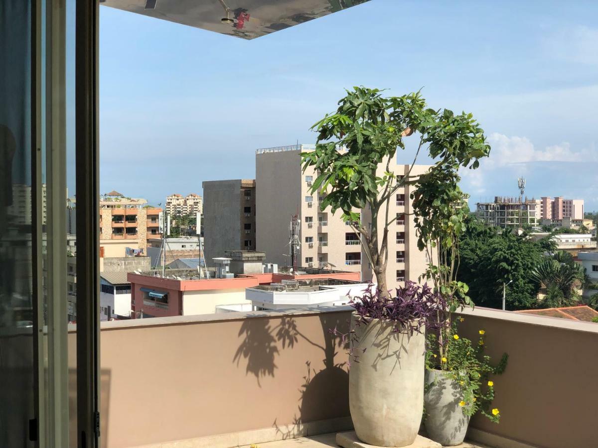 Roots Hotel Apartments Abidżan Zewnętrze zdjęcie